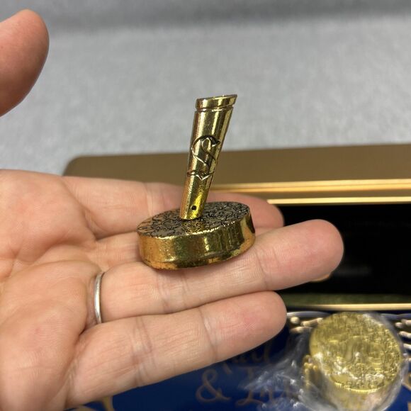 Storybook Cosmetics Quill & Ink Eyeliner Set NEW in Tin - Black with Tools - Picture 12 of 16